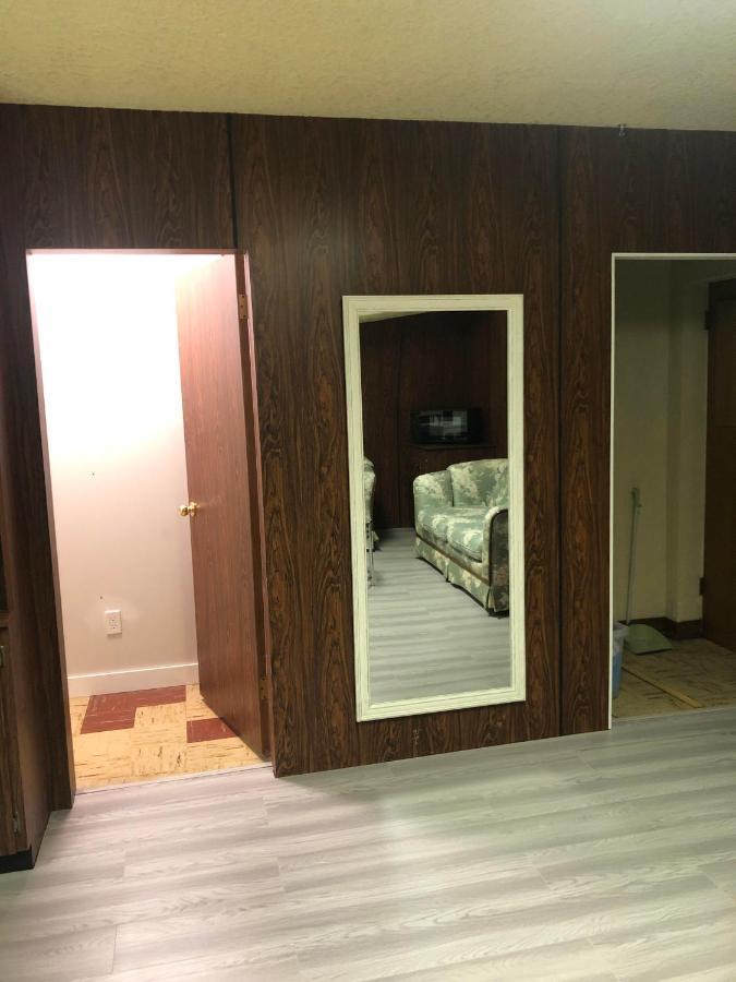Cozy Guest Home Close To Downtown Vancouver Sights & Subway Station 외부 사진